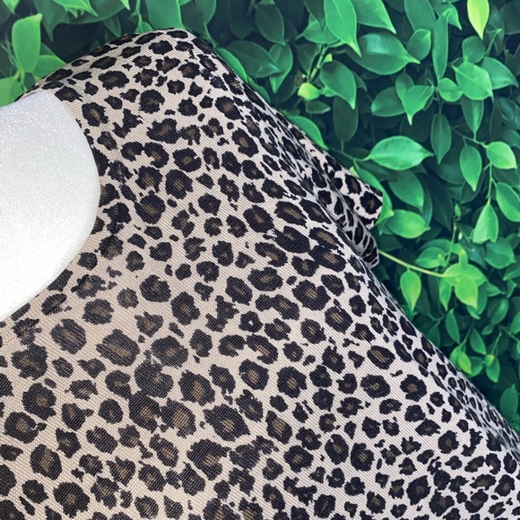 VINTAGE SILK LEOPARD PRINT SHORT-SLEEVE BLOUSE · SIZE 1X - Picture 3 of 7